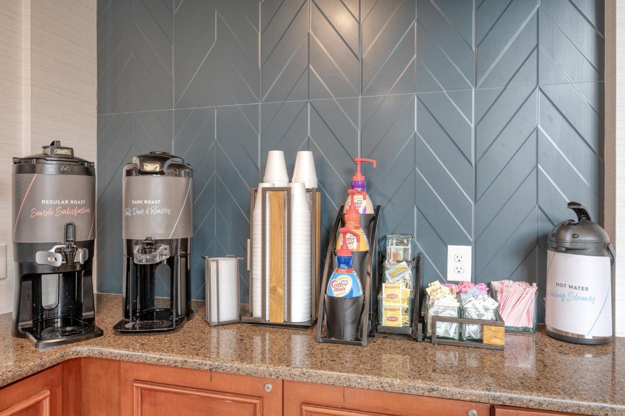 Staybridge Suites Allentown Airport Lehigh Valley By Ihg Eksteriør billede