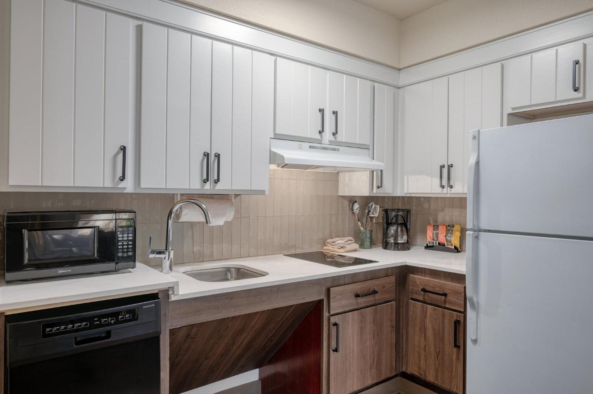 Staybridge Suites Allentown Airport Lehigh Valley By Ihg Eksteriør billede